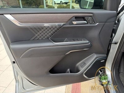 2025 GMC Acadia Denali