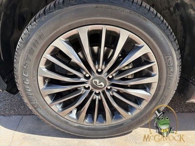 2023 INFINITI QX80 Premium Select