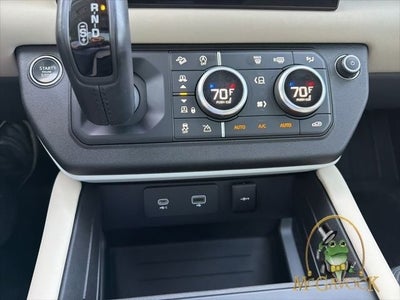2024 Land Rover Defender 130 X-Dynamic SE