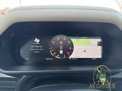 2024 Land Rover Defender 130 X-Dynamic SE