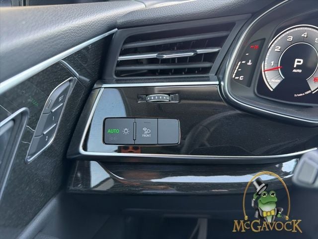 2021 Audi Q8 55 Premium Plus quattro