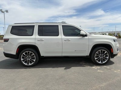 2022 Jeep Wagoneer Series III