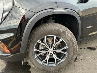 2024 GMC Acadia AT4