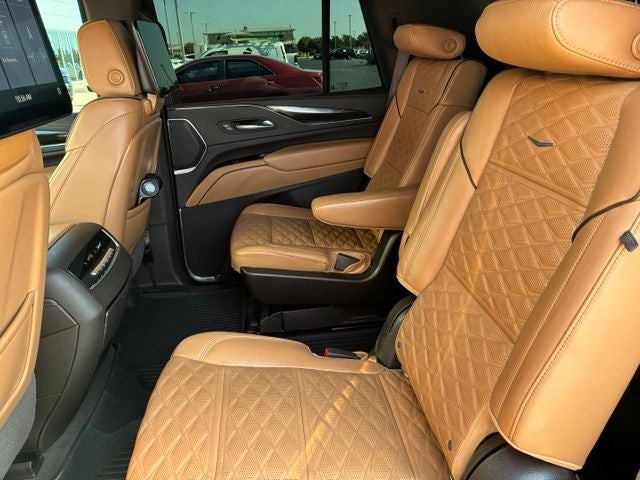 2021 Cadillac Escalade Sport