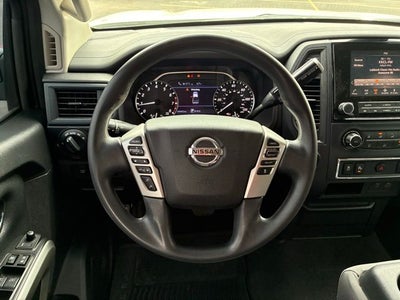 2022 Nissan Titan SV