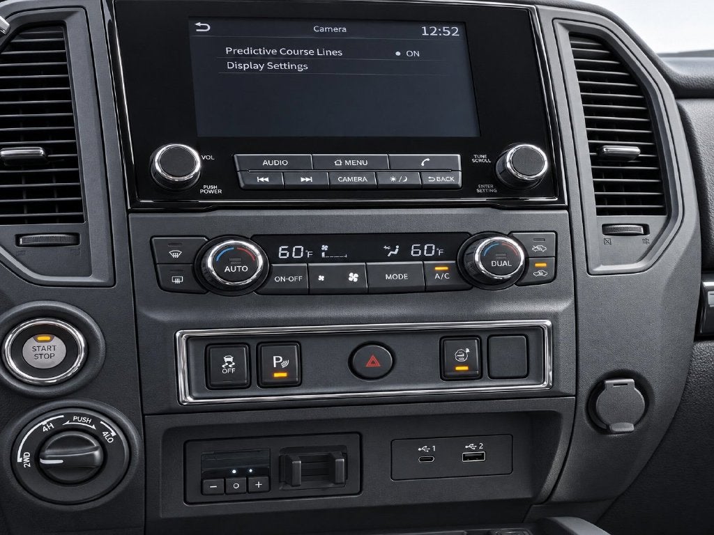 2024 Nissan Titan XD SV