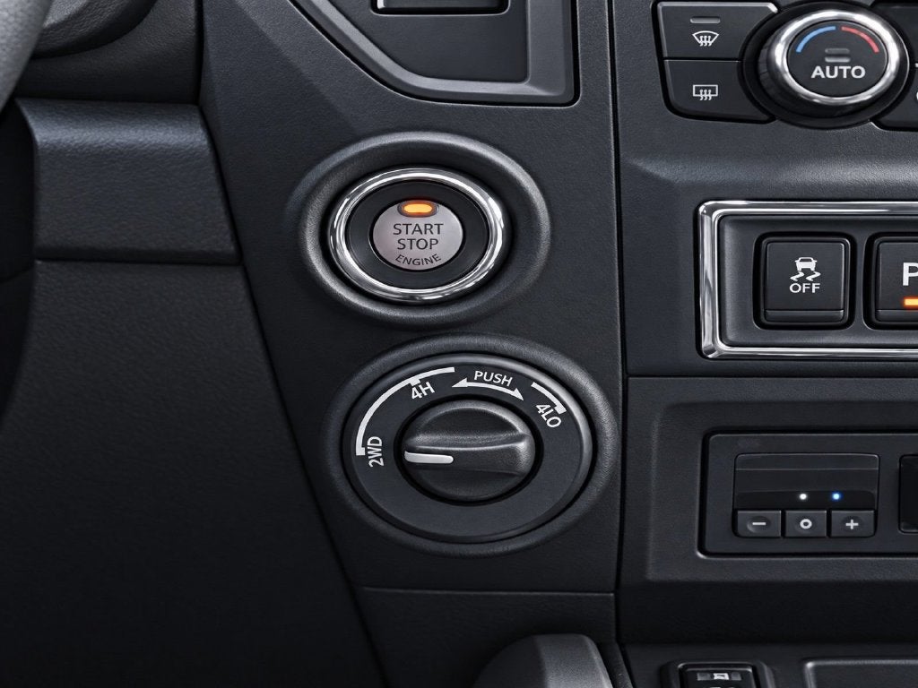 2024 Nissan Titan XD SV