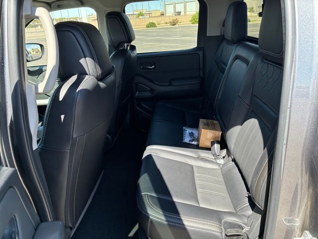 2024 Nissan Frontier SL