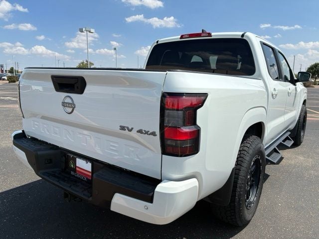 2024 Nissan Frontier SV