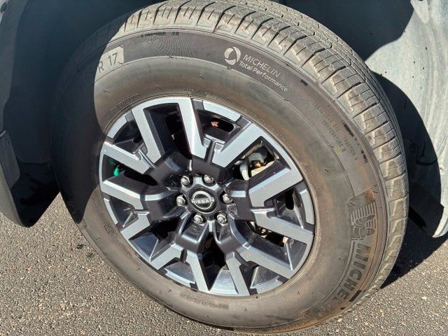 2024 Nissan Frontier SL