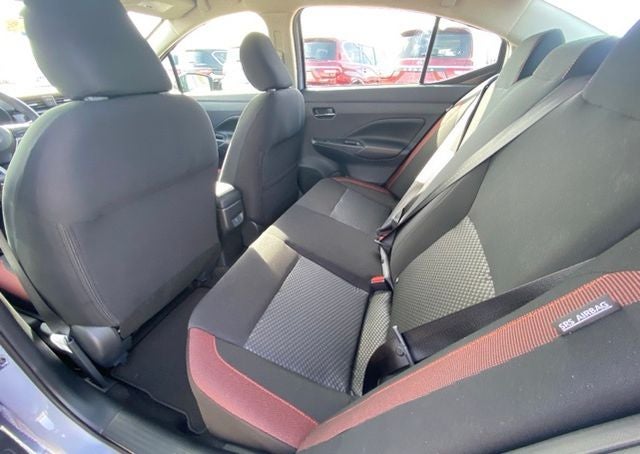 2023 Nissan Versa 1.6 SR