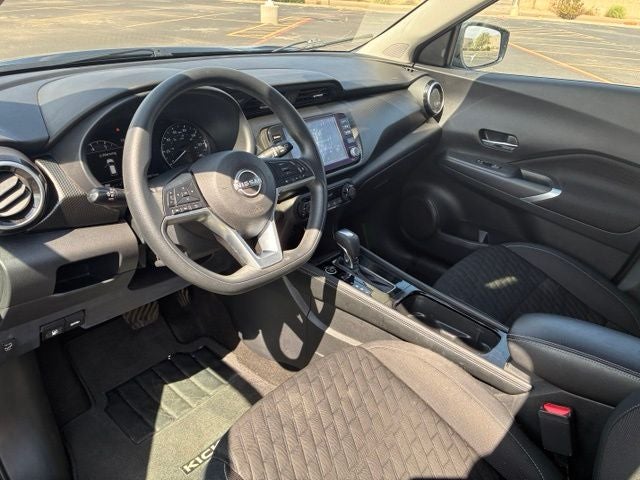 2022 Nissan Kicks SV