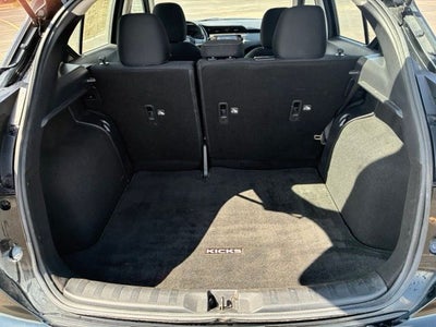 2022 Nissan Kicks SV