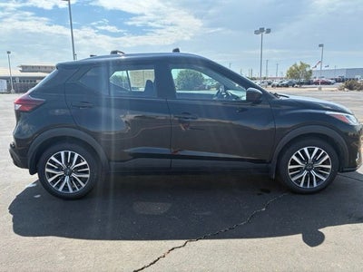 2022 Nissan Kicks SV