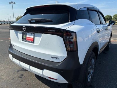 2025 Nissan Kicks S