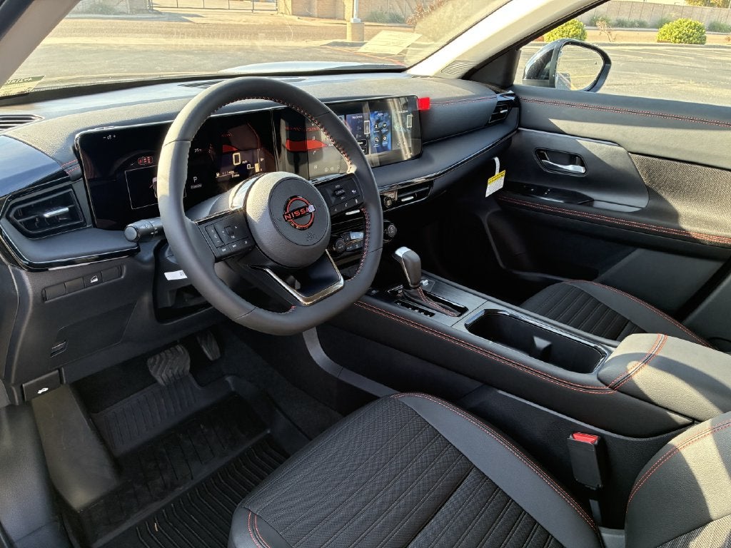 2027 Nissan Kicks SV