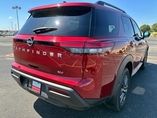 2024 Nissan Pathfinder SV