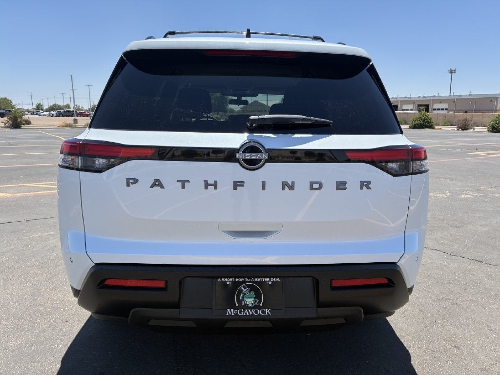 2026 Nissan Pathfinder SV