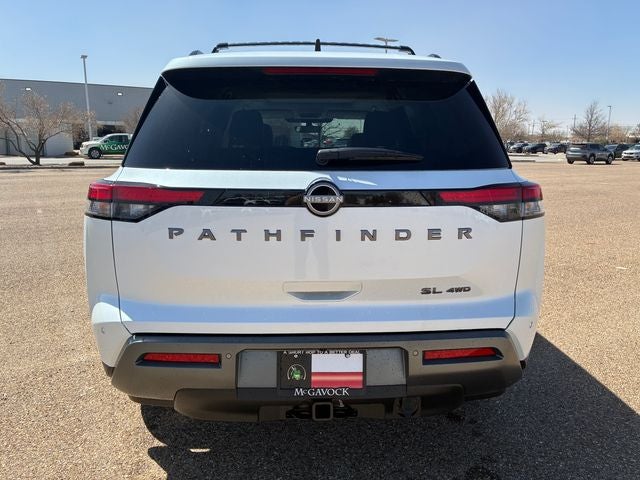 2026 Nissan Pathfinder SL