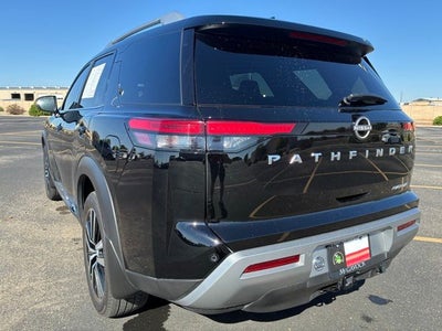 2025 Nissan Pathfinder Platinum