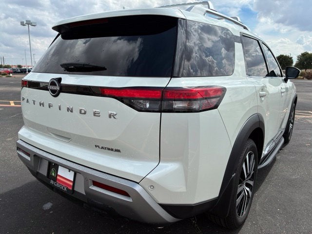 2023 Nissan Pathfinder Platinum