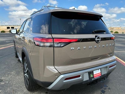 2024 Nissan Pathfinder Platinum
