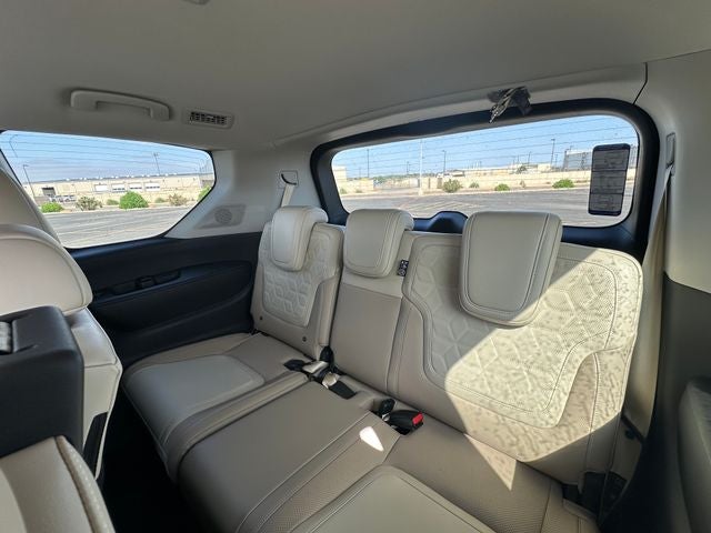 2025 Nissan Armada Platinum