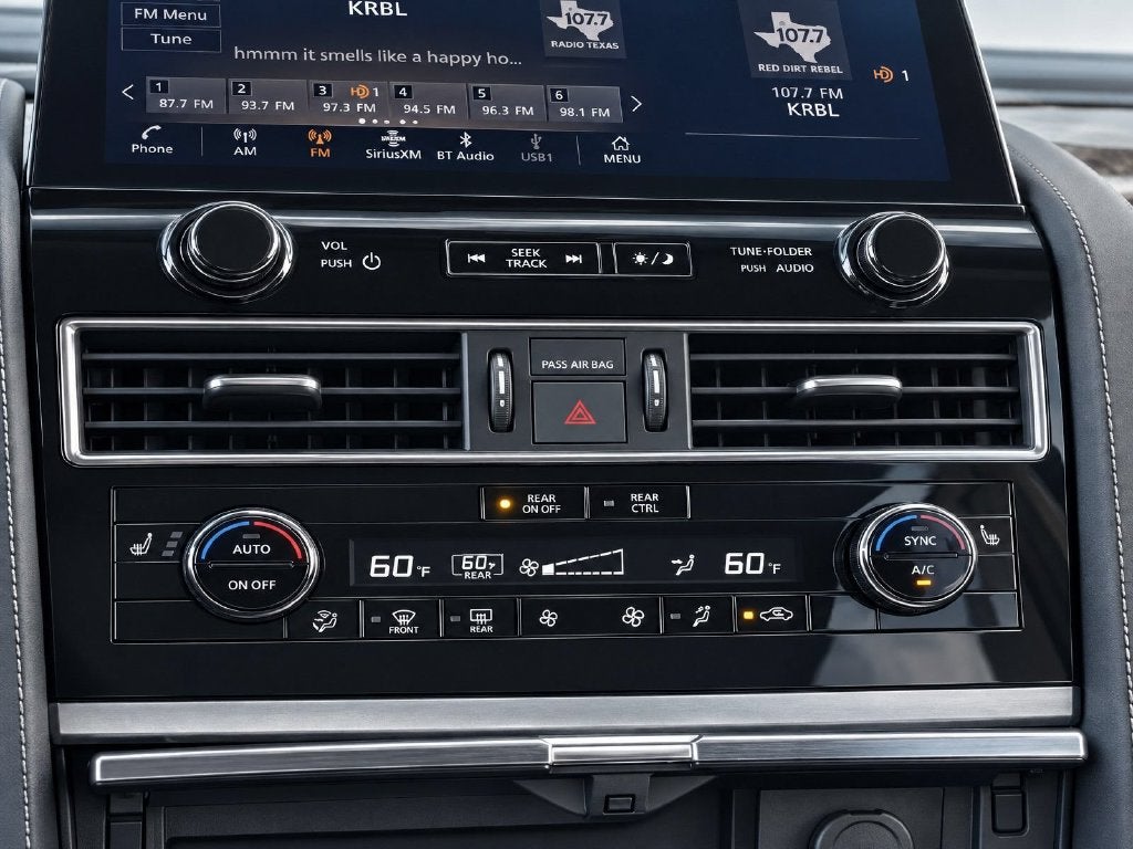 2023 INFINITI QX80 LUXE