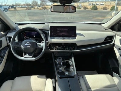 2025 Nissan Rogue SL