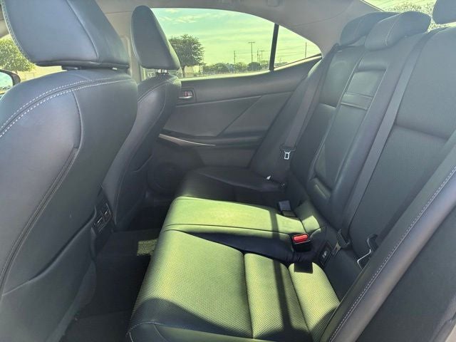 2016 Lexus IS 200t