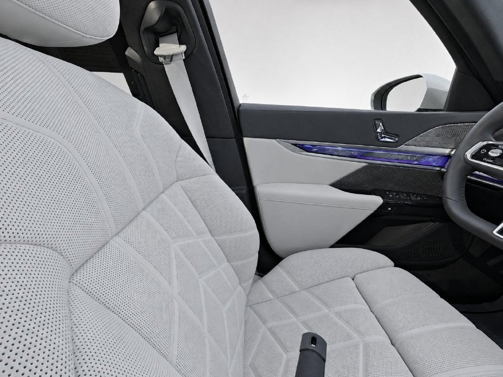 2025 BMW 7 Series 760i xDrive