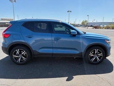 2023 Volvo XC40 B4 Core