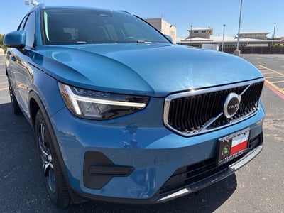 2023 Volvo XC40 B4 Core
