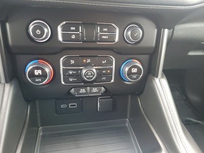 2024 Chevrolet Suburban LS