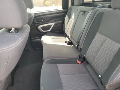 2022 Nissan Titan SV