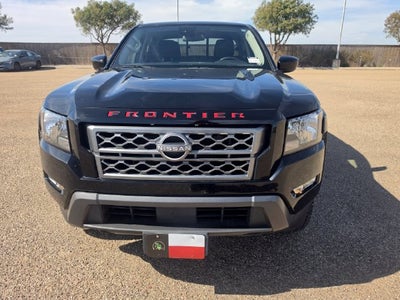 2022 Nissan Frontier SV