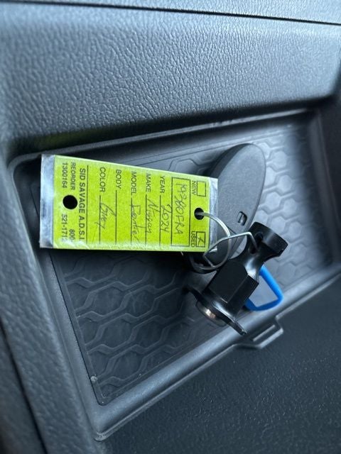 2024 Nissan Frontier SV