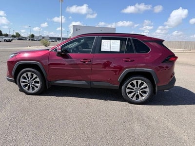2022 Toyota RAV4 XLE Premium