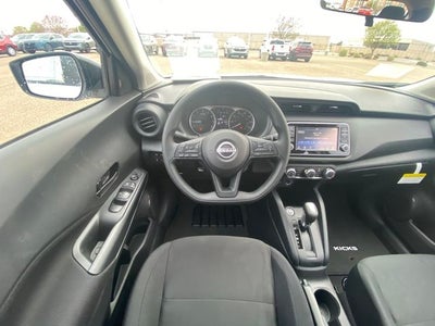 2025 Nissan Kicks Play S