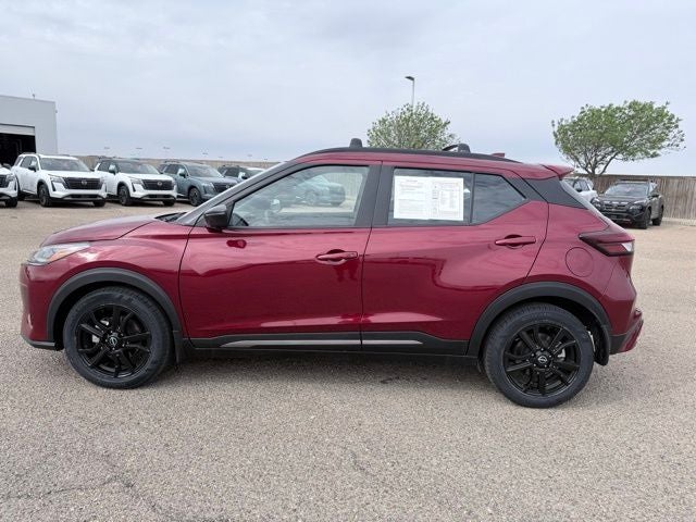 2022 Nissan Kicks SR