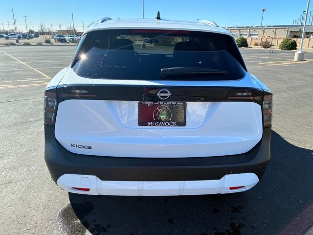 2026 Nissan Kicks SV