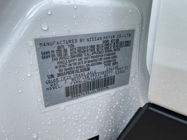 2025 Nissan Kicks SR