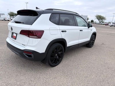 2024 Volkswagen Taos 1.5T SE