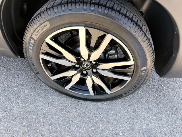 2021 Honda Pilot Touring 8 Passenger