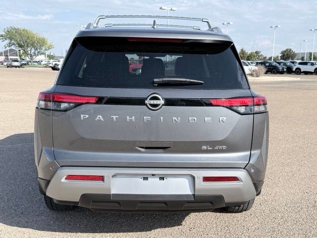 2024 Nissan Pathfinder SL