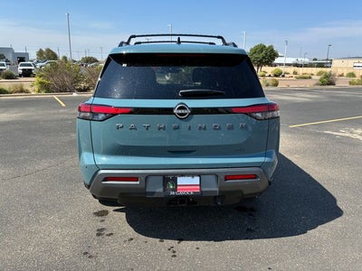 2026 Nissan Pathfinder SL