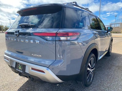 2025 Nissan Pathfinder Platinum