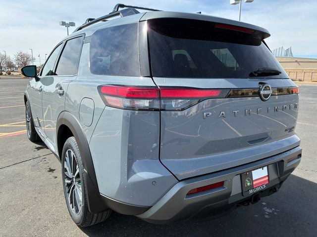 2026 Nissan Pathfinder Platinum
