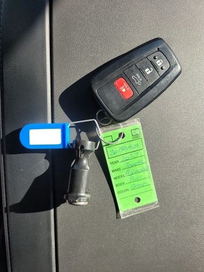 2023 Toyota Highlander L