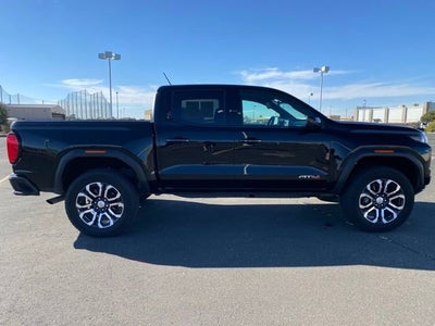 2024 GMC Canyon AT4